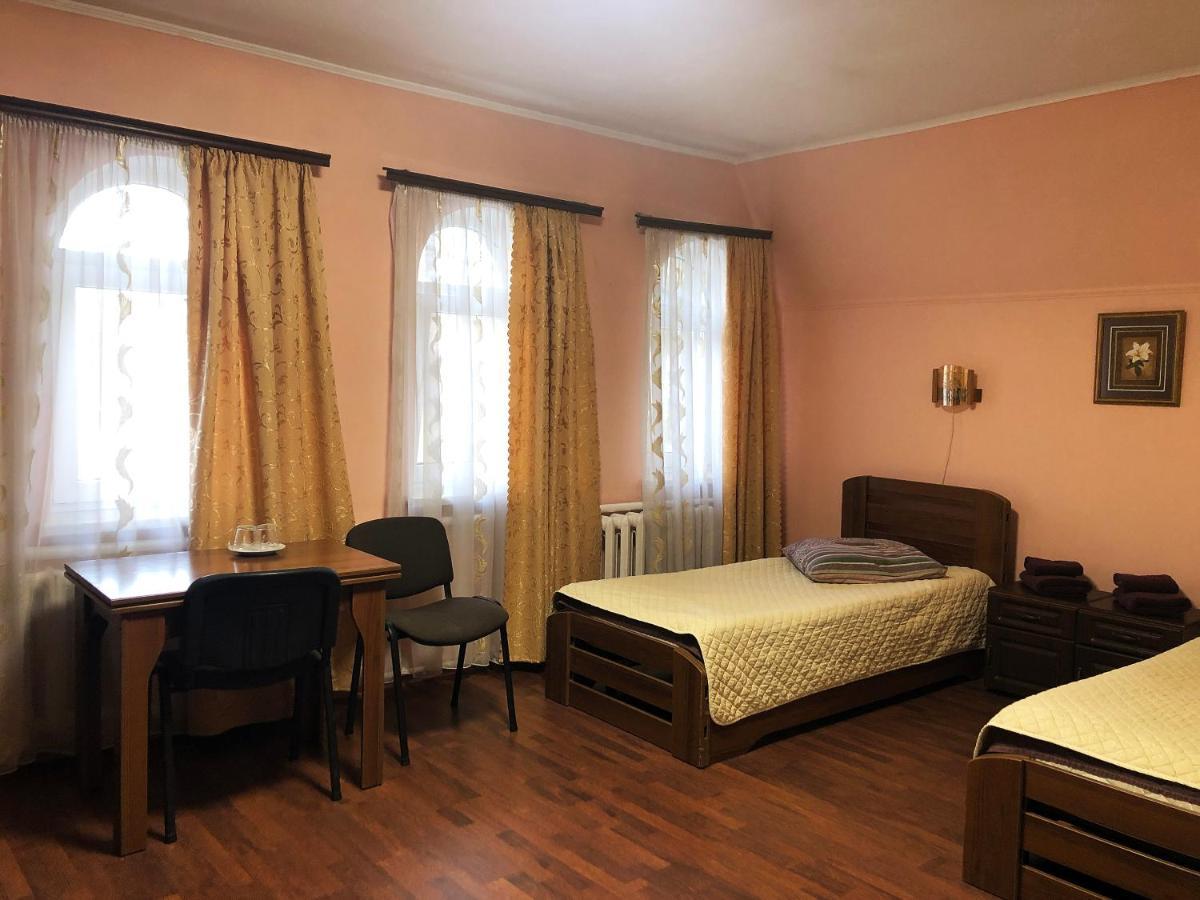 Comfort Hotel Chervonograd Экстерьер фото