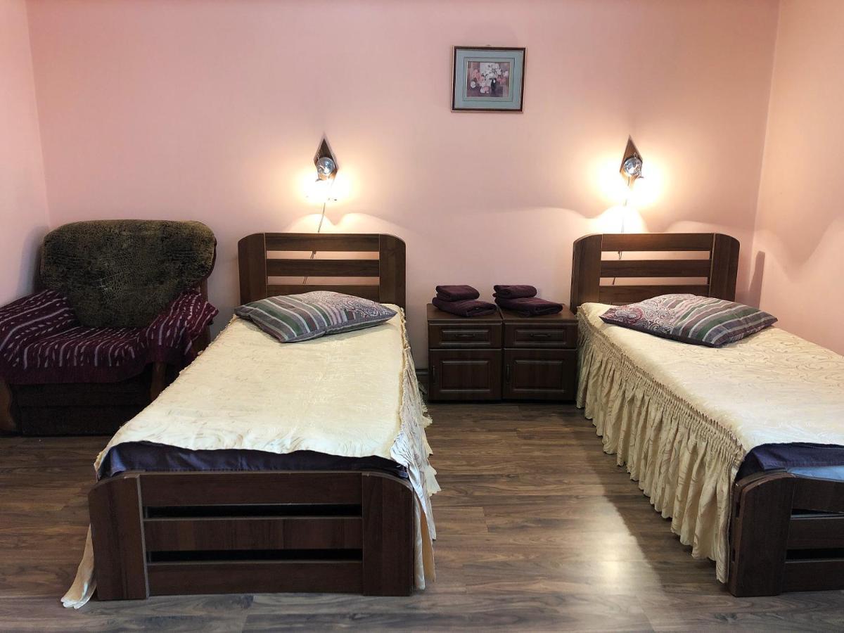 Comfort Hotel Chervonograd Экстерьер фото