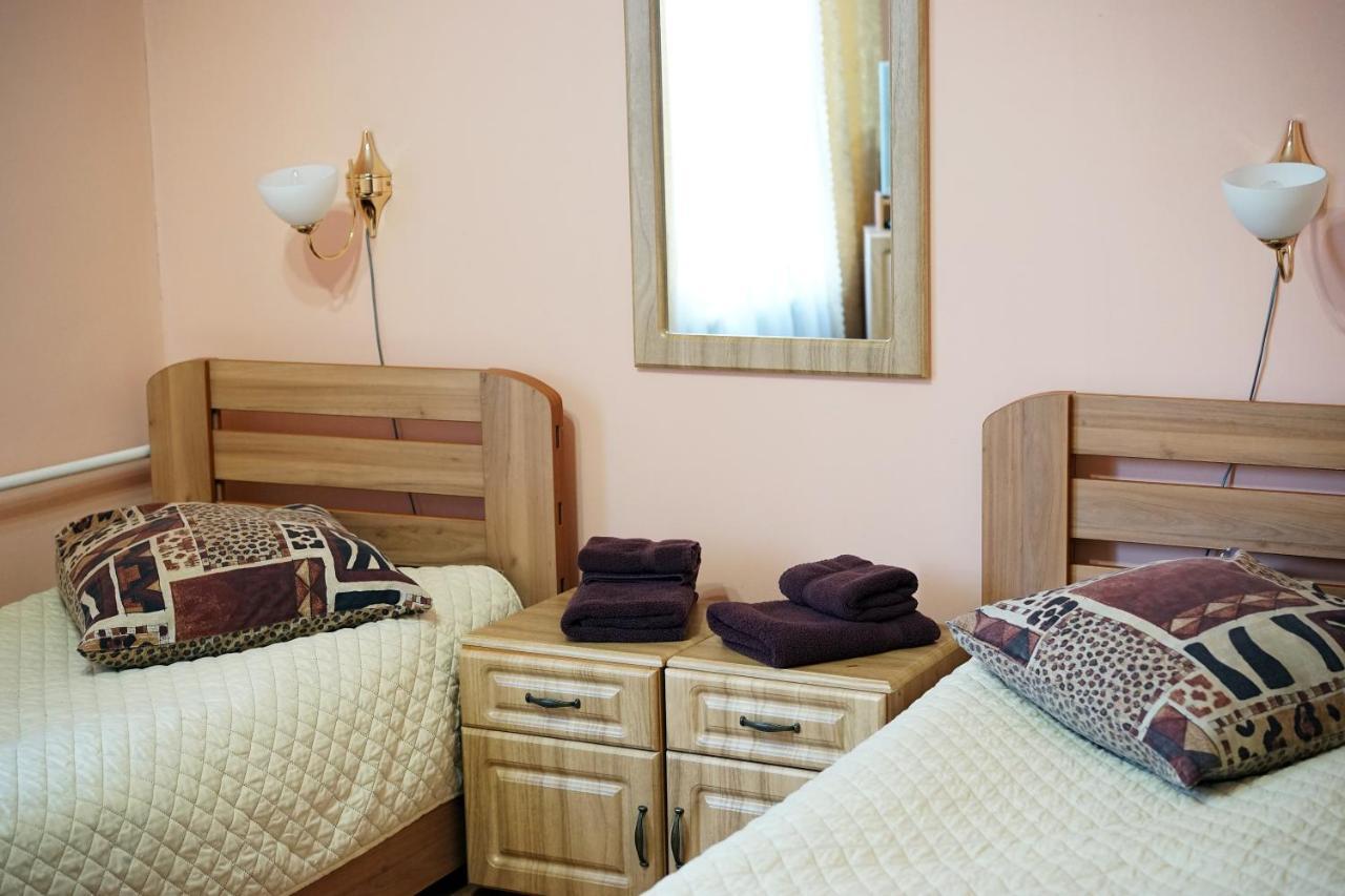 Comfort Hotel Chervonograd Экстерьер фото