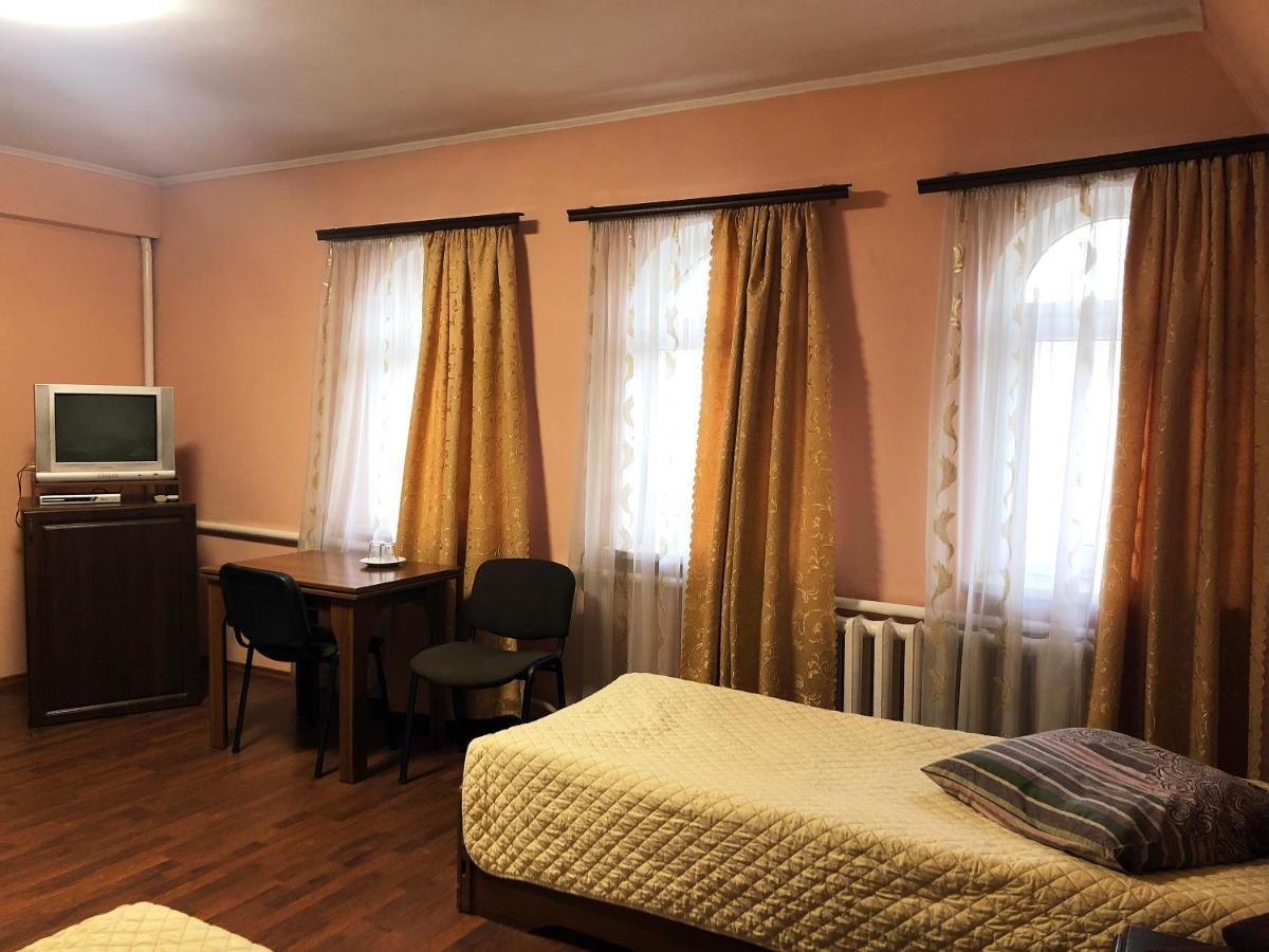 Comfort Hotel Chervonograd Экстерьер фото